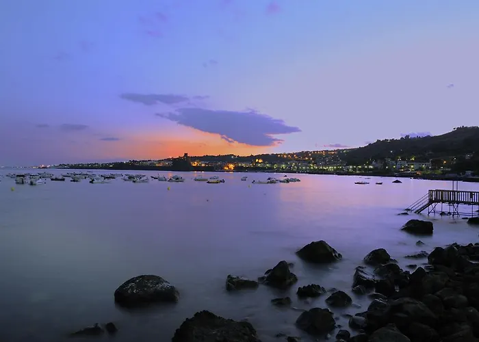 アパート Enjoy アーチトレッツァ